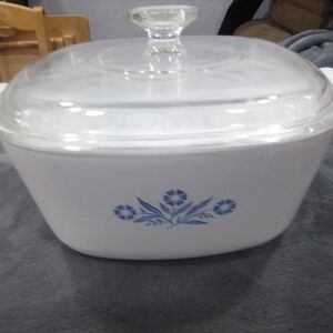 Vintage Corning Ware Blue Cornflower 2.5 Quart Cassorelle Dish W Pyrex Cover